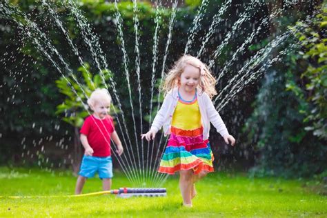 15 Outdoor Water Games Get Outside Have Fun Lifes Carousel 15 Outdoor Water Games Get Outside Have Fun Lifes Carousel