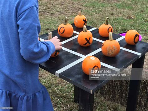 5 Fall Carnival Games