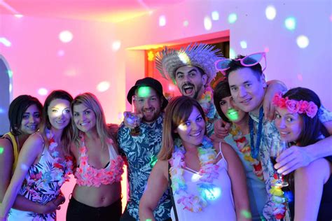 Tips For House Party 5 Ideas To Throw Awesome House Party Tips For House Party 5 Ideas To Throw Awesome House Party
