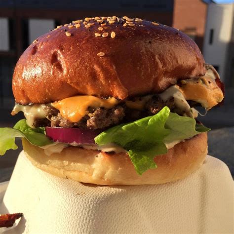 Top 5 Burger Tips From The Beefy Boys Hereford Beef Hereford Beef Top 5 Burger Tips From The Beefy Boys Hereford Beef Hereford Beef